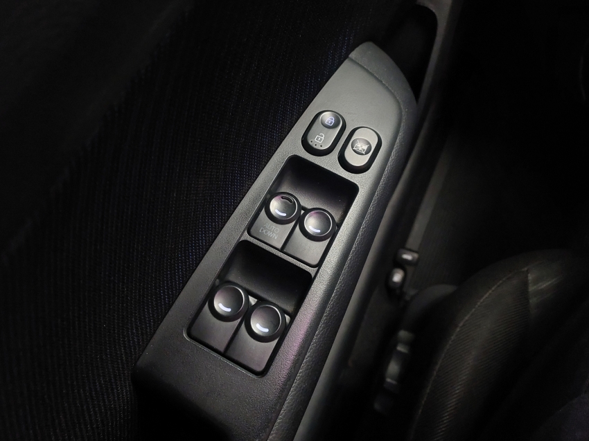 hyundai hb20s 1.6 comfort plus 16v flex 4p manual 201417