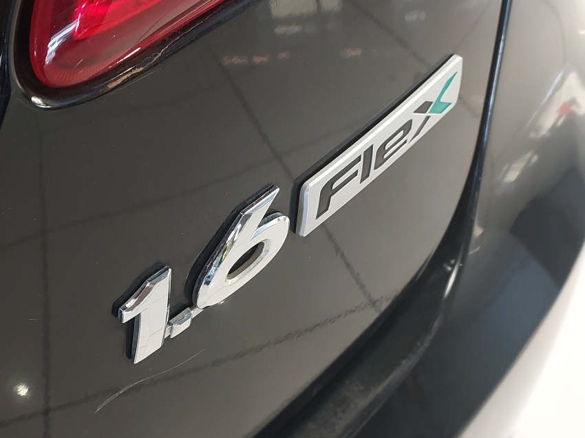 hyundai hb20s 1.6 comfort plus 16v flex 4p manual 201420