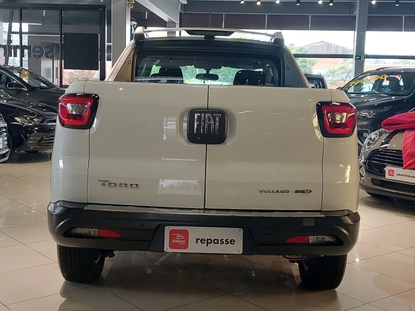 fiat toro 2.0 16v turbo diesel volcano 4wd at9 4p automatico 20185
