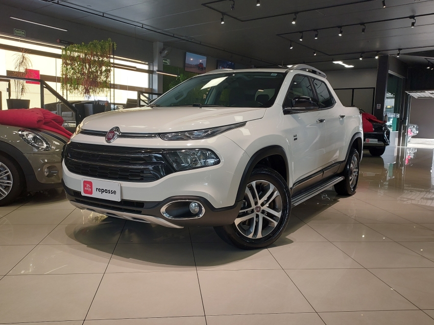 fiat toro 2.0 16v turbo diesel volcano 4wd at9 4p automatico 201825