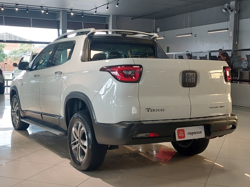 fiat toro 2.0 16v turbo diesel volcano 4wd at9 4p automatico 20184