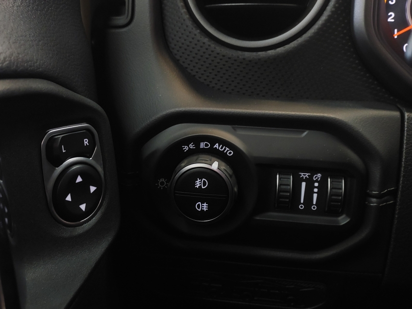 jeep wrangler 2.0 turbo gasolina rubicon 4p 4x4 at8 automatico 202520