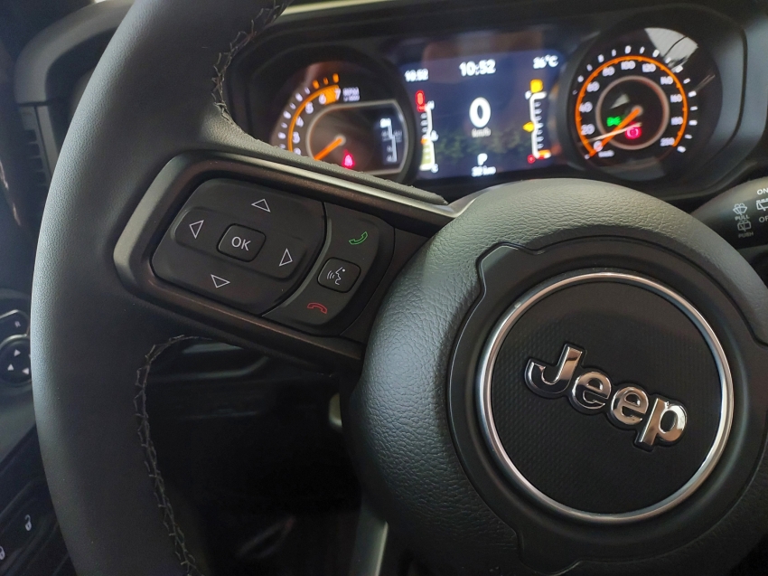jeep wrangler 2.0 turbo gasolina rubicon 4p 4x4 at8 automatico 202518