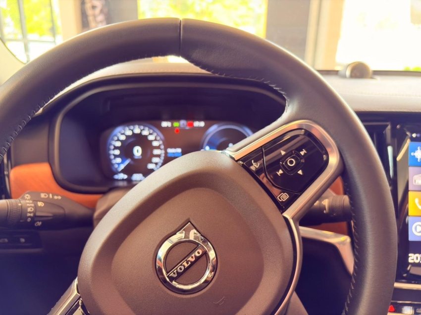 volvo s90 2.0 t8 hybrid inscription awd geartronic hibrido 4p automatico 202014