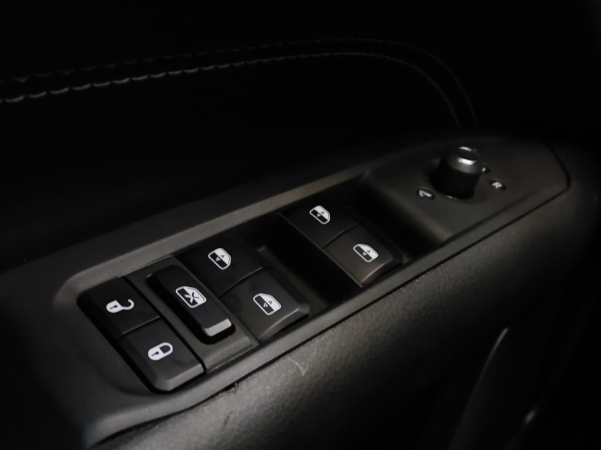 jeep compass 1.3 t270 turbo flex longitude at6 4p automatico 202420