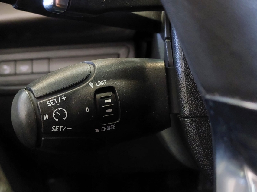 peugeot 2008 1.6 16v flex griffe 4p automatico 201617