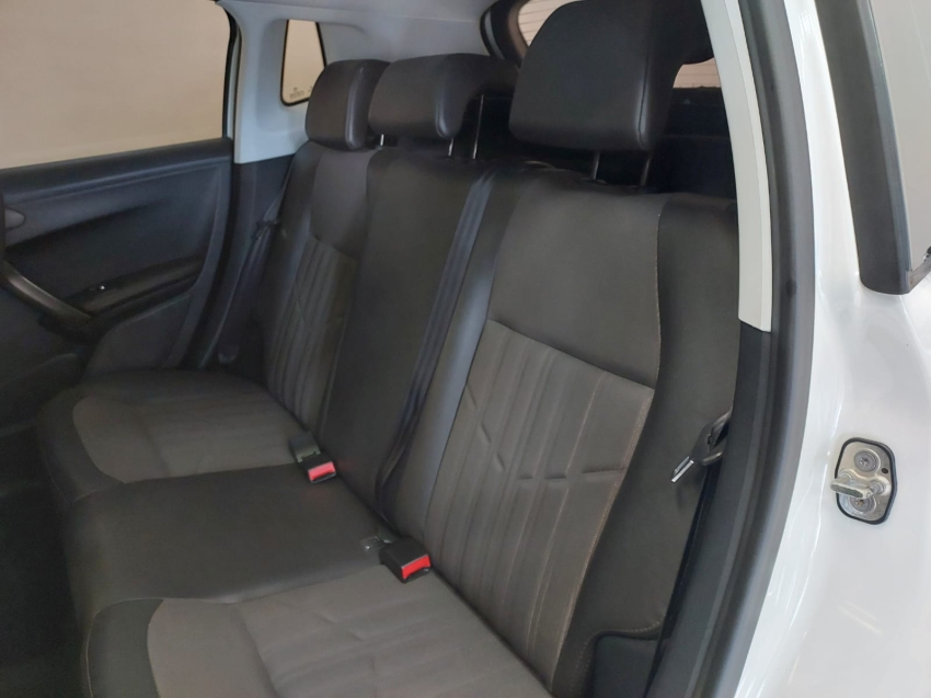 peugeot 2008 1.6 16v flex griffe 4p automatico 201610