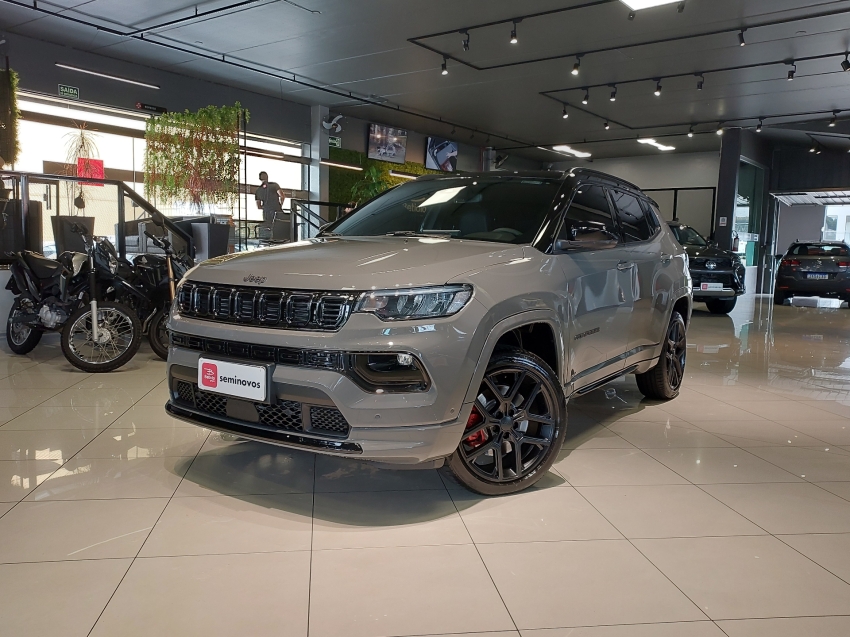 jeep compass 2.0 hurricane 4 turbo gasolina blackhawk at9 4p automatico 202526