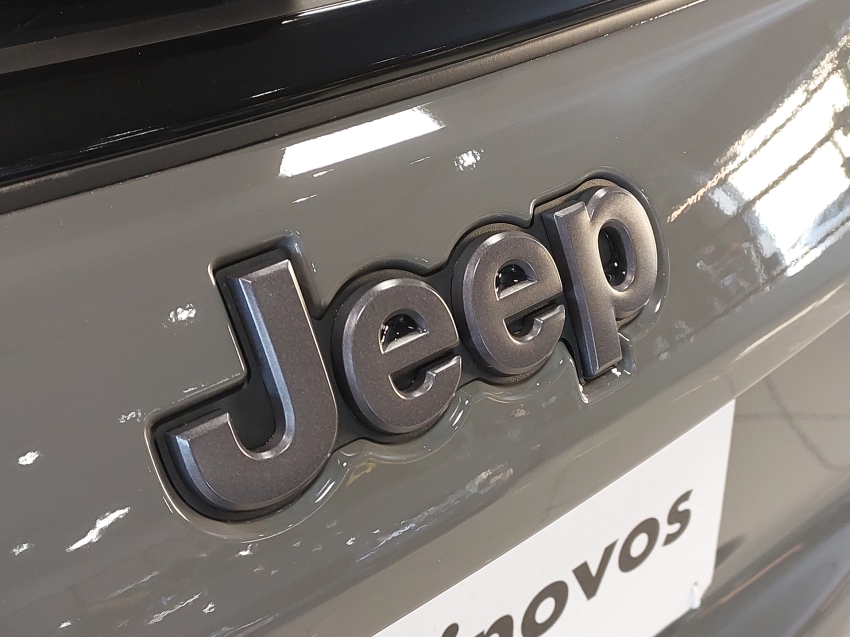 jeep compass 2.0 hurricane 4 turbo gasolina blackhawk at9 4p automatico 202522