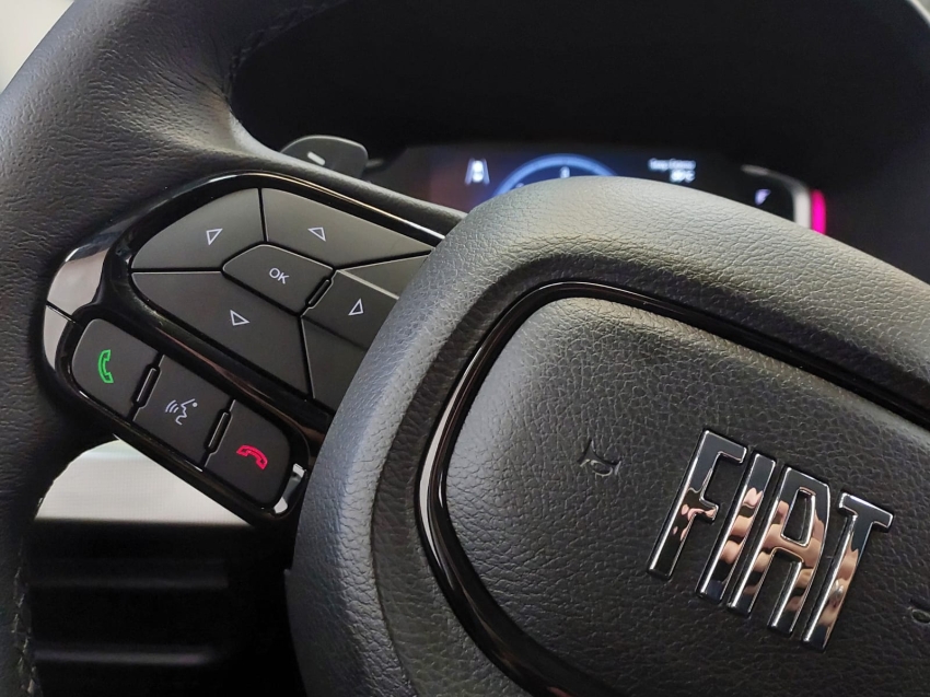 fiat toro 2.0 16v turbo diesel volcano 4wd at9 4p automatico 202417