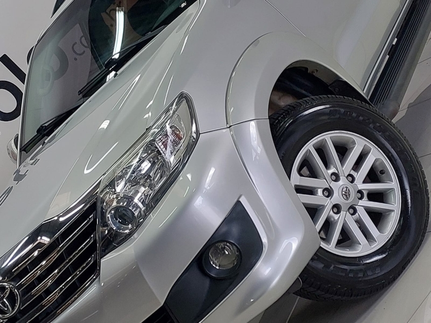 toyota hilux sw4 2.7 sr 4x2 16v flex 4p automatico 201419