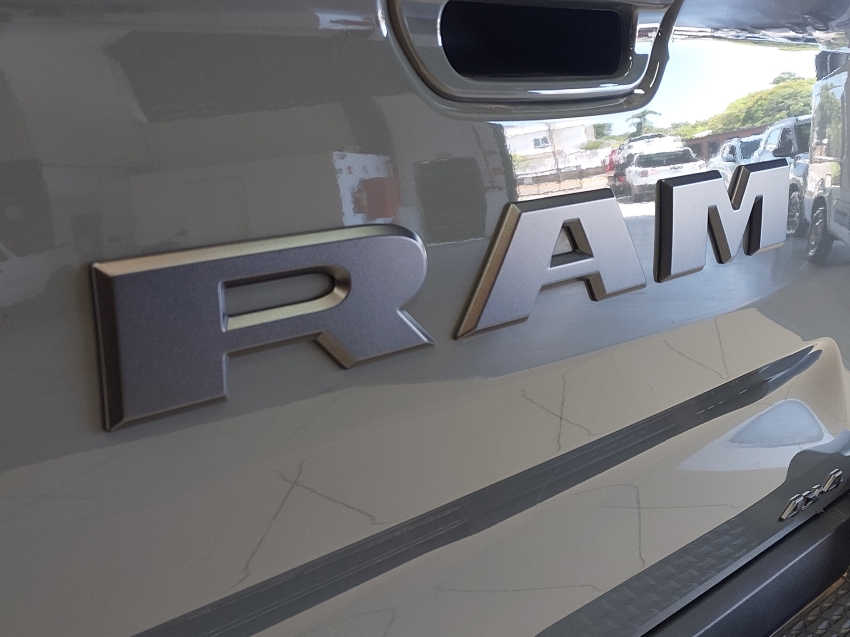 ram rampage 2.0 turbo diesel rebel 4x4 automatico 4p 202425