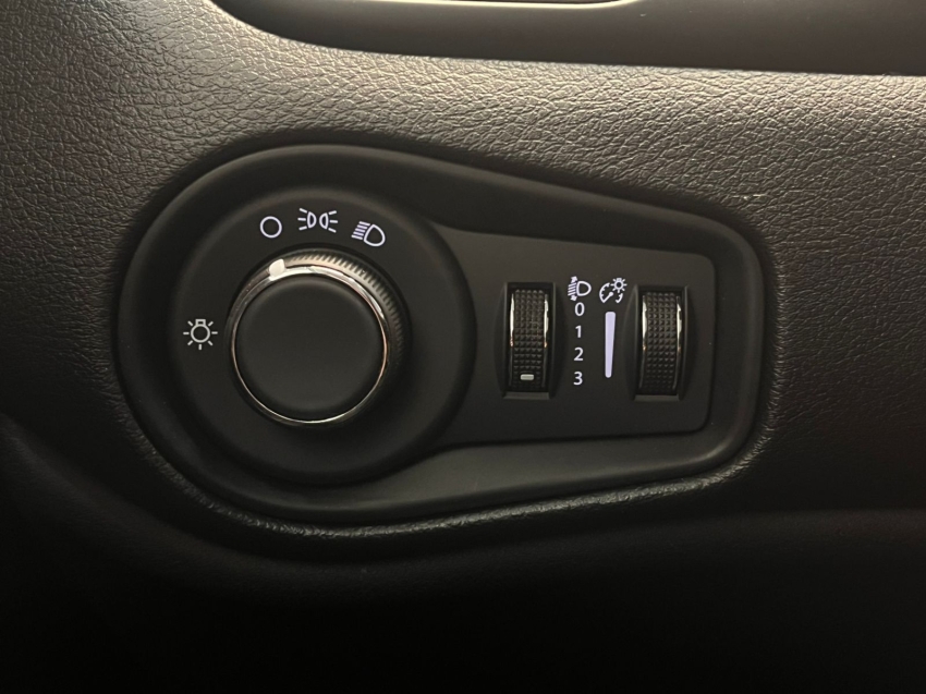 jeep renegade 1.3 t270 turbo flex sport at6 4p automatico 202317