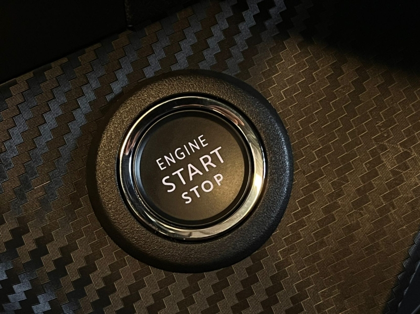 peugeot 2008 1.0 turbo 200 flex allure cvt 4p automatico 202518