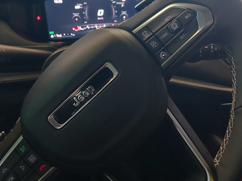 jeep commander 2.0 hurricane 4 turbo gasolina blackhawk at9 4p automatico 202518