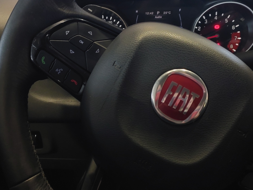 fiat toro 2.4 16v multiair flex freedom at9 4p automatico 201816