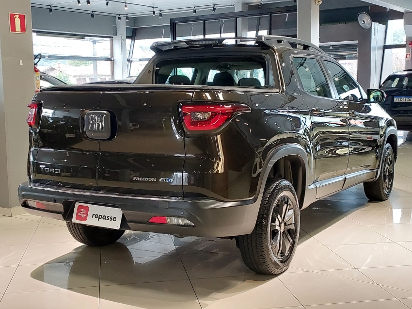 fiat toro 2.4 16v multiair flex freedom at9 4p automatico 20186