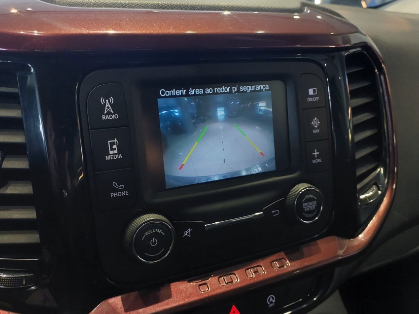 fiat toro 2.4 16v multiair flex freedom at9 4p automatico 201815