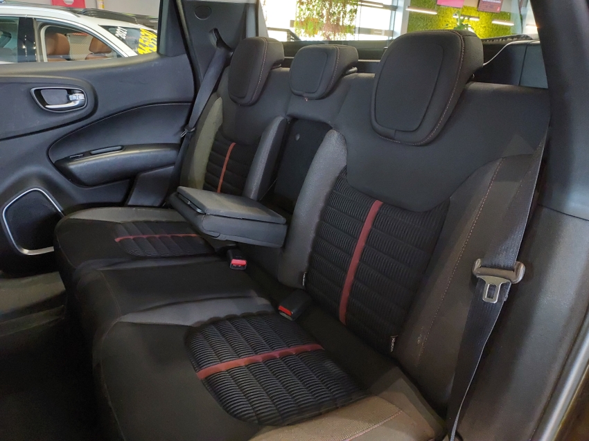 fiat toro 2.4 16v multiair flex freedom at9 4p automatico 201810