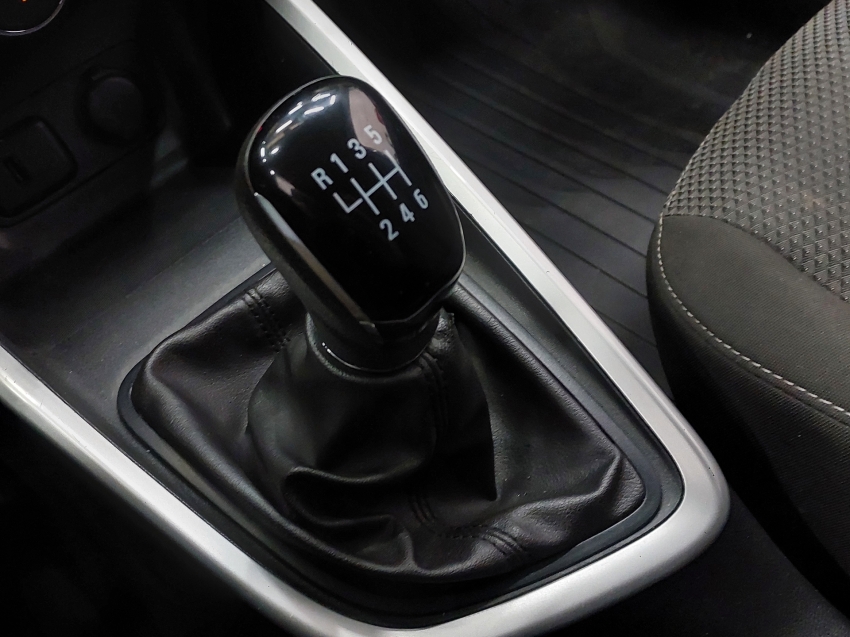 chevrolet onix 1.0 flex plus lt manual 4p 202415