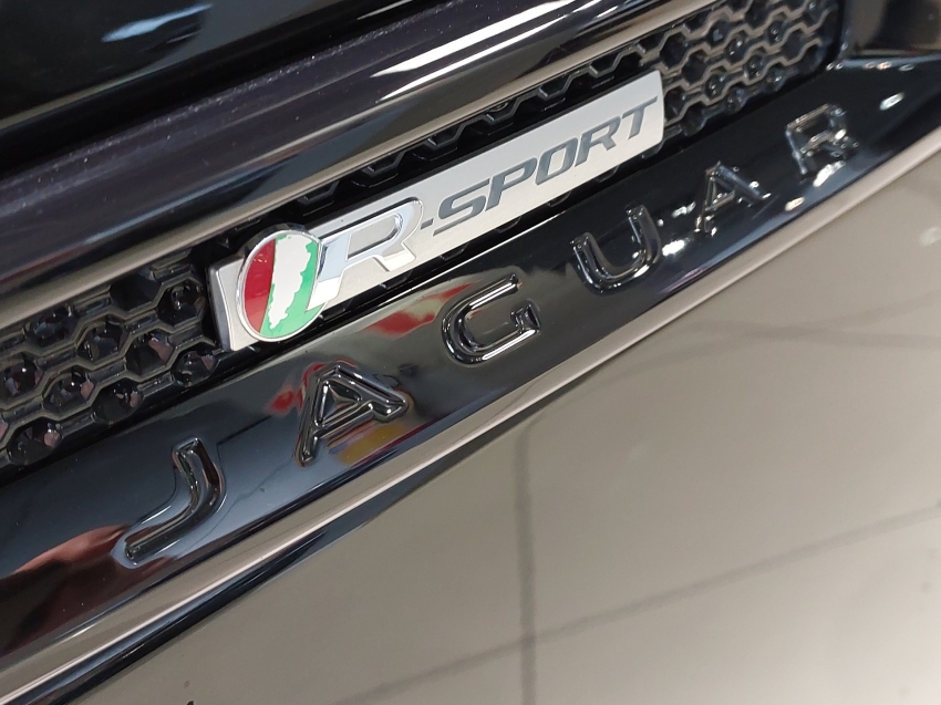 jaguar f-pace 2.0 16v ingenium r-sport awd 4p automatico gasolina 201824