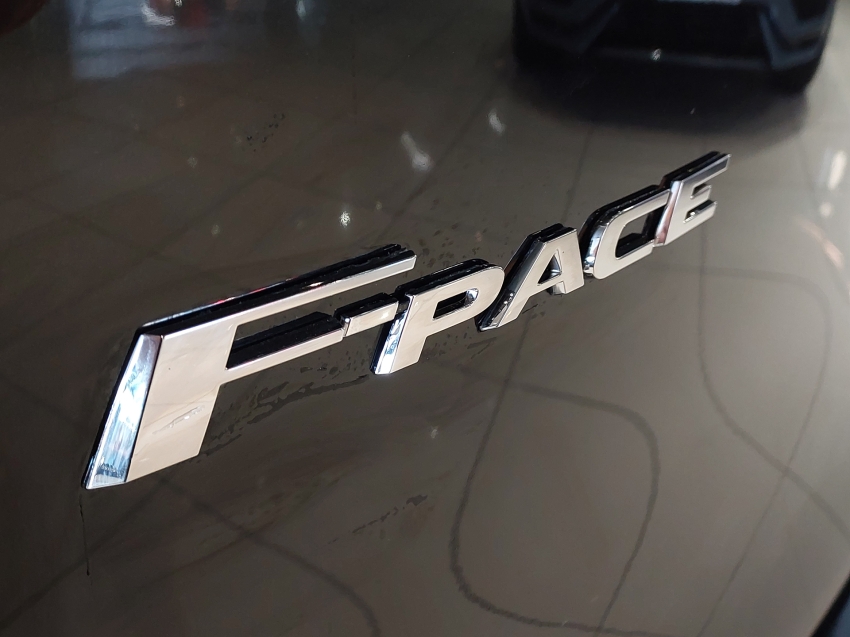 jaguar f-pace 2.0 16v ingenium r-sport awd 4p automatico gasolina 201825