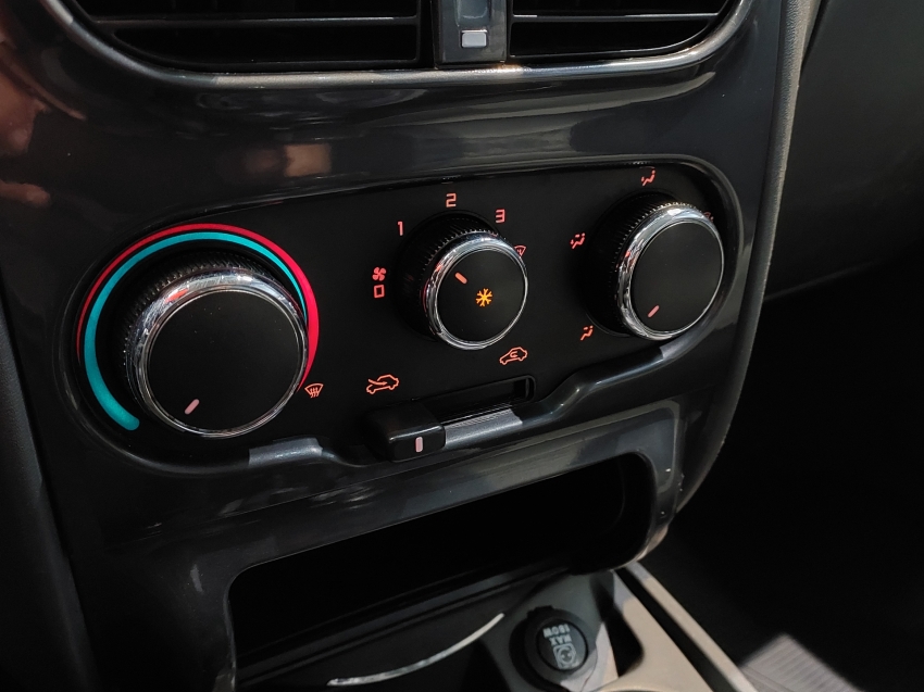 fiat strada 1.8 mpi adventure cd 16v flex 2p manual 201411