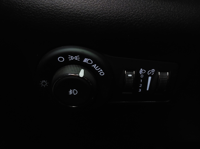 jeep commander 1.3 t270 turbo flex longitude at6 4p automatico 202520