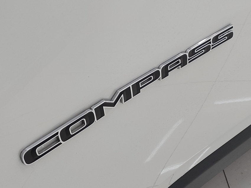 jeep compass 1.3 t270 turbo flex longitude at6 4p automatico 202520