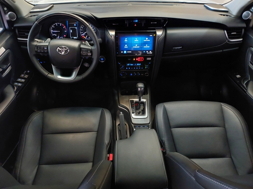 toyota hilux sw4 2.8 d-4d turbo diesel srx platinum 7l 4x4 automatico 4p 20257