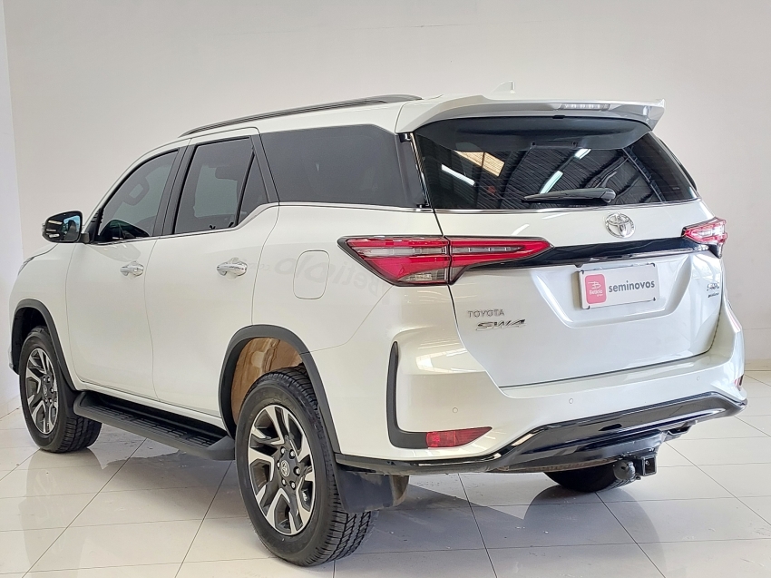 toyota hilux sw4 2.8 d-4d turbo diesel srx platinum 7l 4x4 automatico 4p 20253