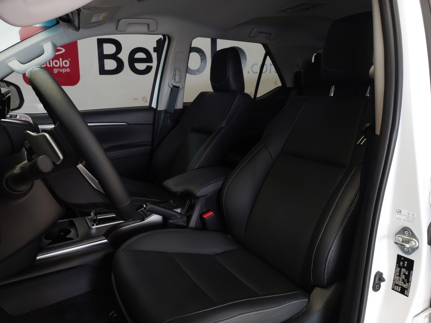 toyota hilux sw4 2.8 d-4d turbo diesel srx platinum 7l 4x4 automatico 4p 20258