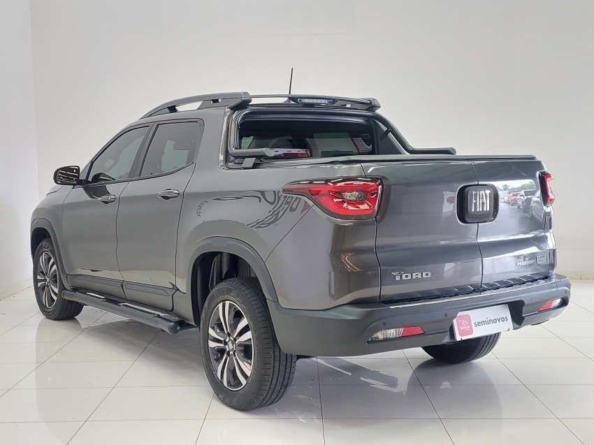 fiat toro 1.3 turbo 270 flex freedom at6 4p automatico 20253