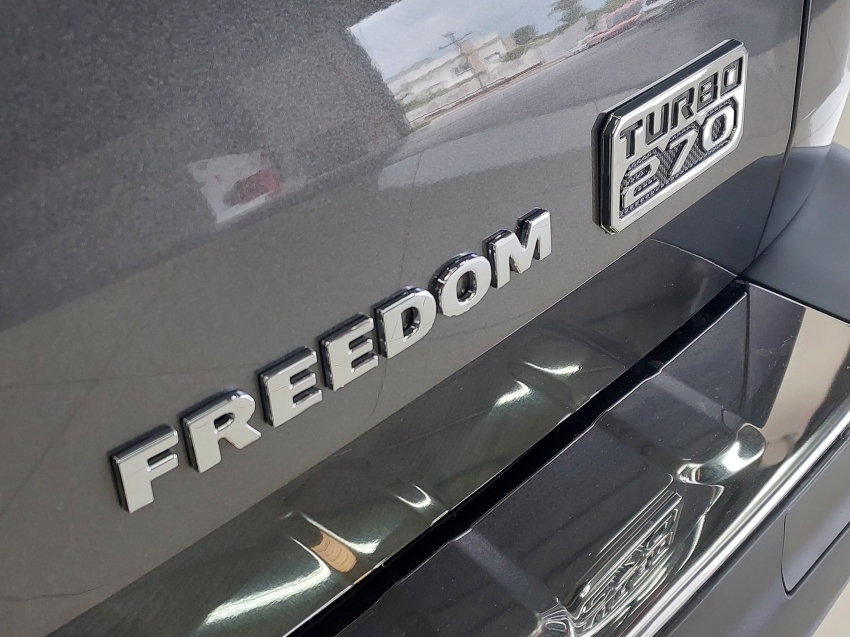fiat toro 1.3 turbo 270 flex freedom at6 4p automatico 202520