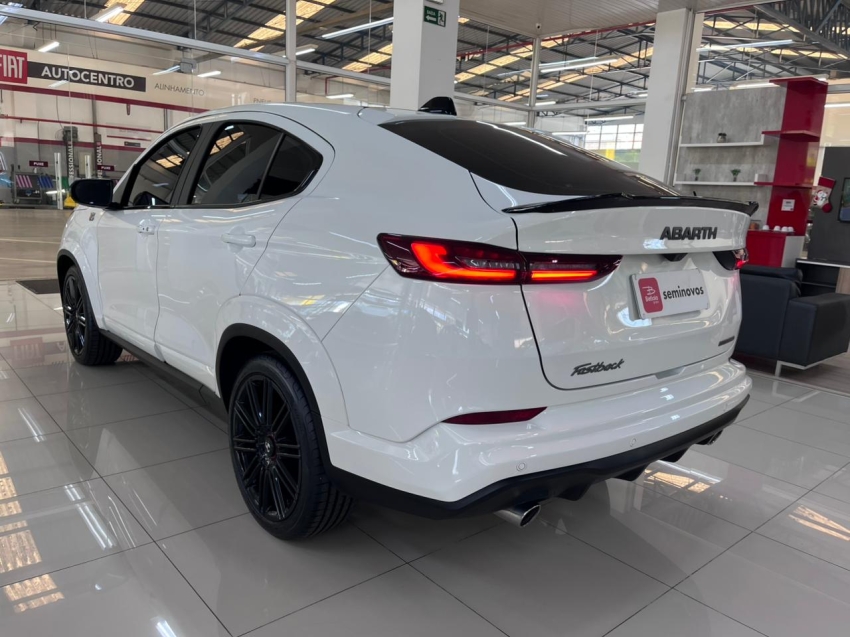 fiat fastback 1.3 turbo 270 flex abarth at6 4p automatico 20262