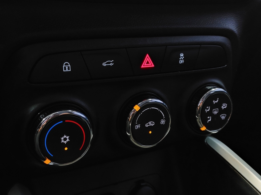 chevrolet onix 1.0 flex lt manual 4p 202311