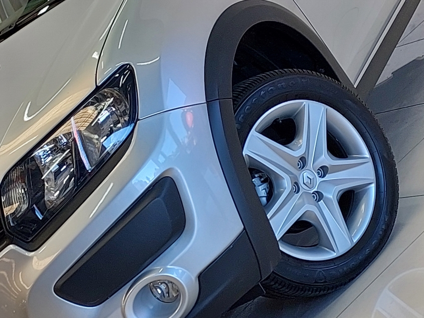 renault sandero 1.6 16v sce flex stepway dynamique easy-r 4p semiautomatico 201923