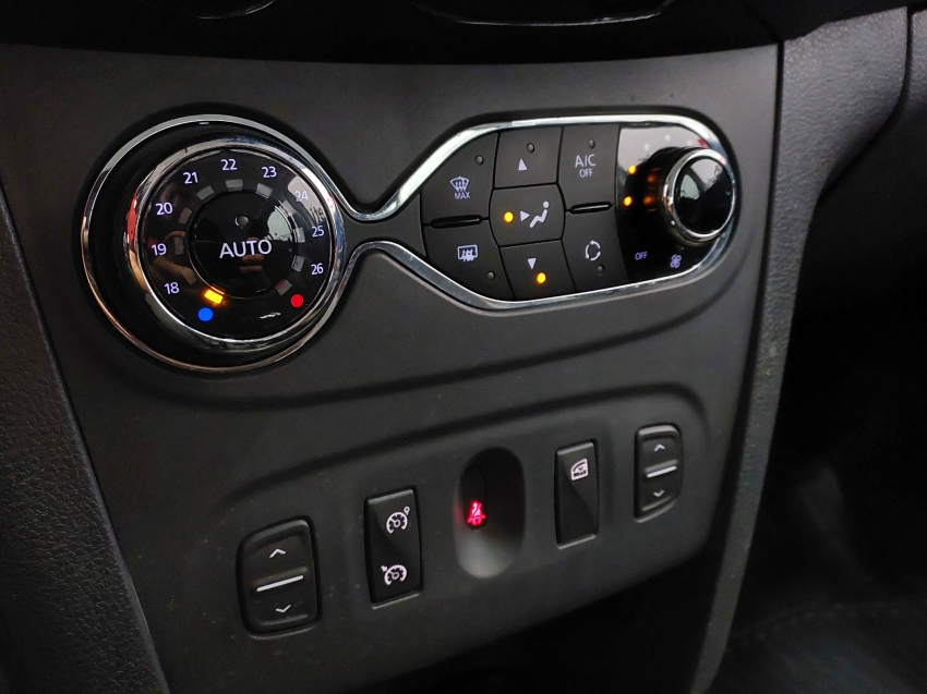 renault sandero 1.6 16v sce flex stepway dynamique easy-r 4p semiautomatico 201911