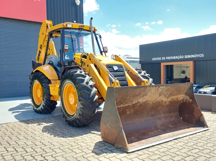 jcb retroescavadeira 214 s diesel automatico 20213