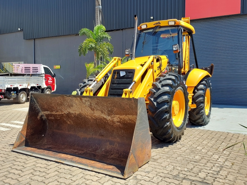 jcb retroescavadeira 214 s diesel automatico 20211
