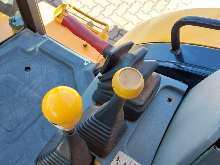 jcb retroescavadeira 214 s diesel automatico 202114