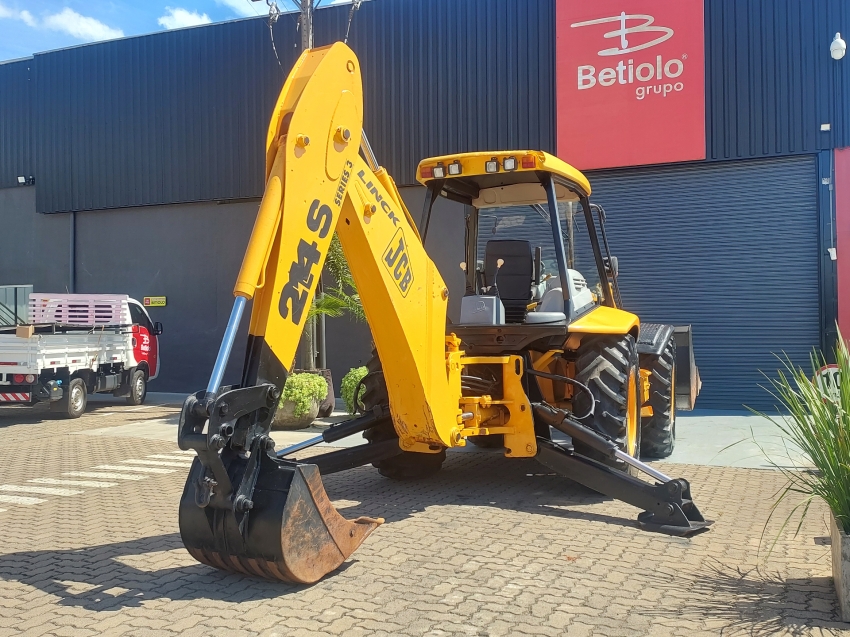jcb retroescavadeira 214 s diesel automatico 20217