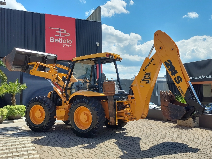jcb retroescavadeira 214 s diesel automatico 20215