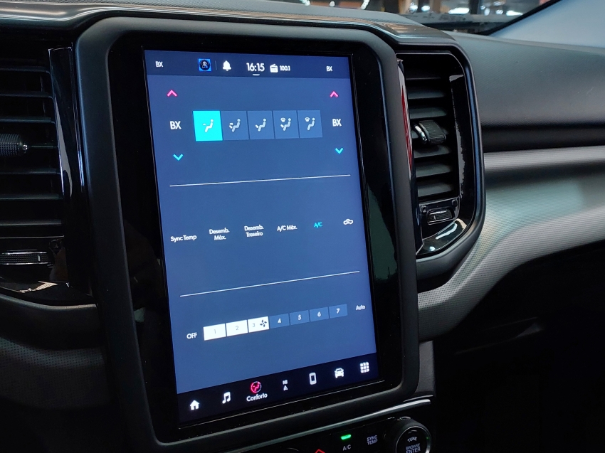 fiat toro 2.0 16v turbo diesel volcano 4wd at9 4p automatico 202214