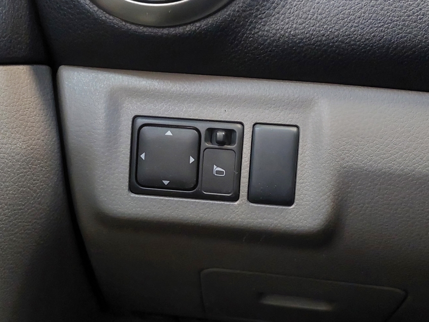 nissan livina 1.6 sl 16v flex 4p manual 201016