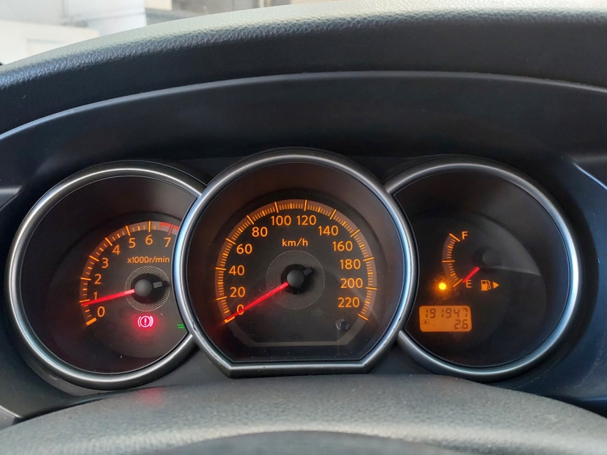 nissan livina 1.6 sl 16v flex 4p manual 201011