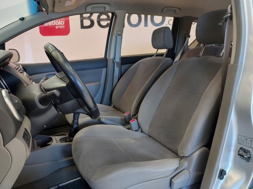 nissan livina 1.6 sl 16v flex 4p manual 20109