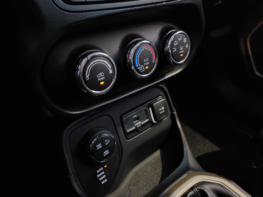 jeep renegade 2.0 16v turbo diesel sport 4p 4x4 automatico 201612