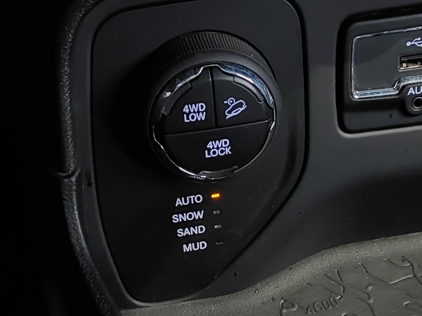 jeep renegade 2.0 16v turbo diesel sport 4p 4x4 automatico 201617