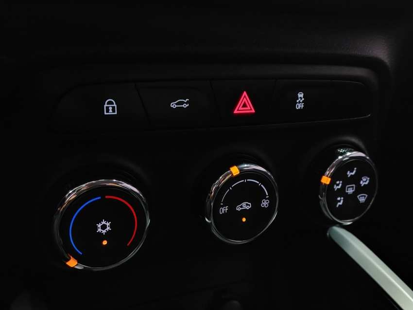 chevrolet onix 1.0 flex lt manual 4p 202311